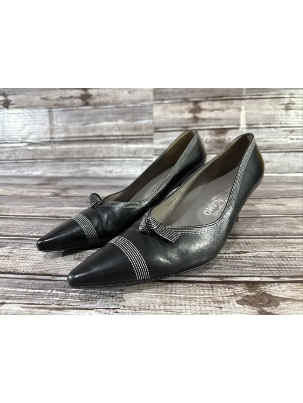 Salvatore Ferragamo Leather Pointed Toe Pumps Size 8.5 Black contrast stitching
